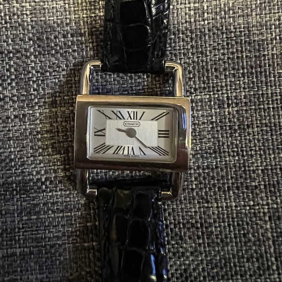 Coach leather watch - Picture 2 of 3